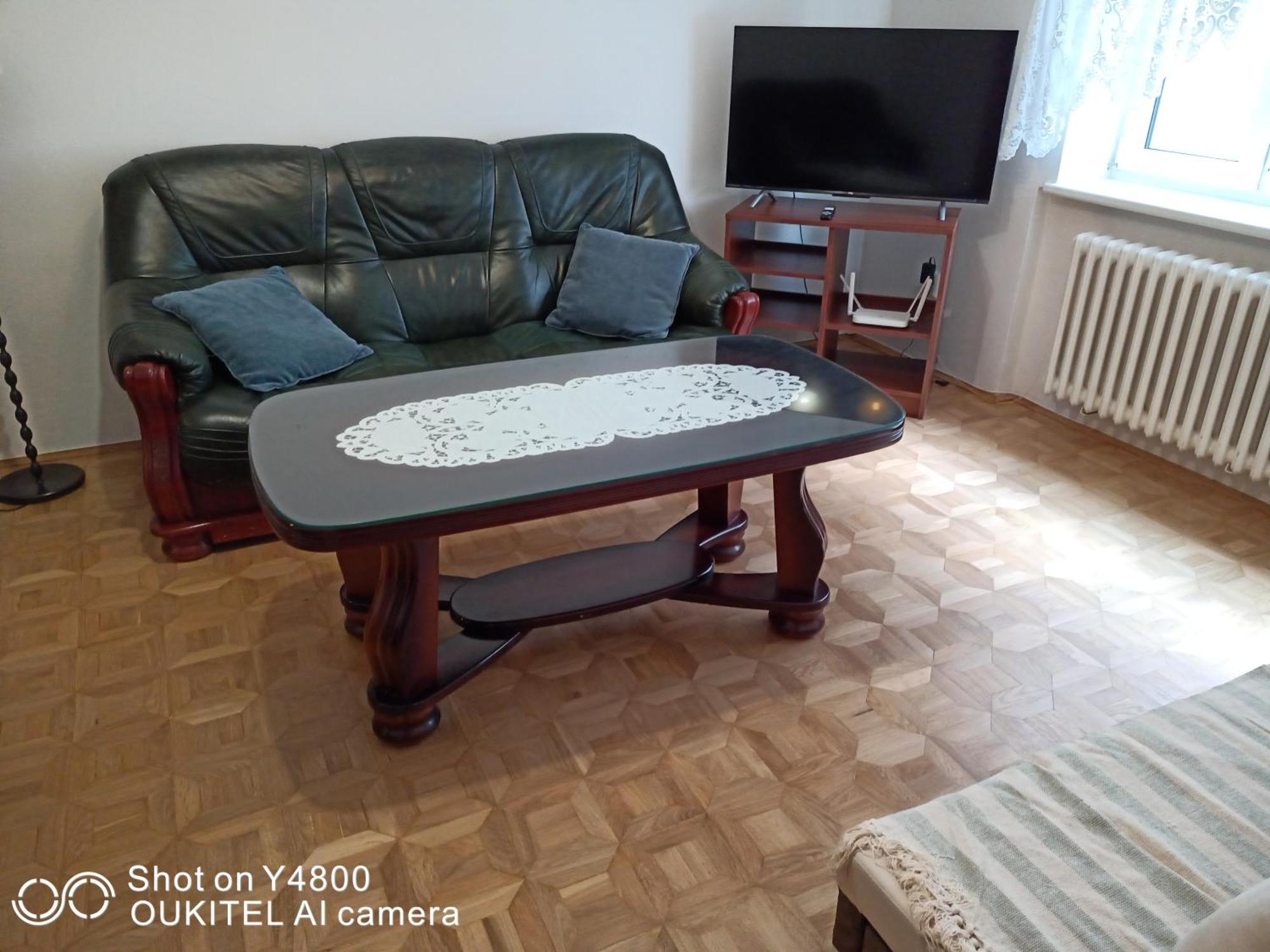 Byt - Apartman - Robotnicka บราติสลาวา ภายนอก รูปภาพ